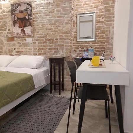 Ana Apartment *